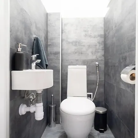 Stylish Large At Super Location Appartement